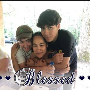 Meet your Posher, Vanessa